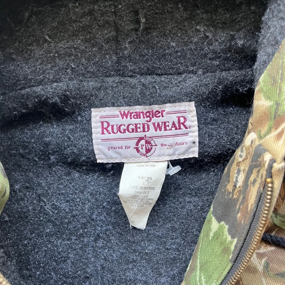 Wrangler Rugged Wear Realtree Camo Hooded Jacket Mens Large Made in USA Zip Up